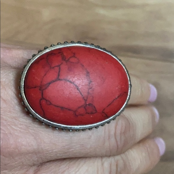 Western style woman’s fashion ring - Picture 7 of 7